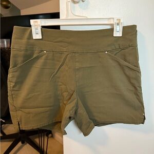 I.N.C. International Concepts Women's Olive Mid-Rise Pull-On Shorts Size 14